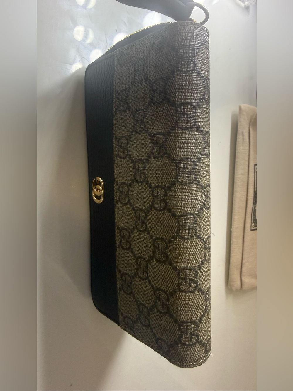 Gucci Beige GG Monogram Wallet with Black Leather Trim - Picture 3 of 7